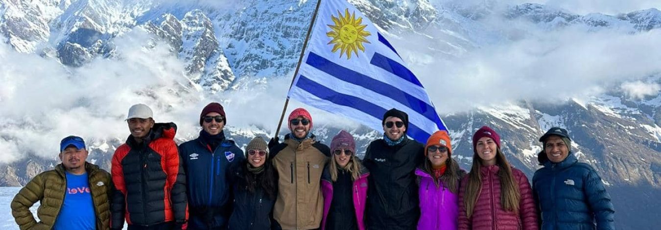 Uruguayan group on mardi view point